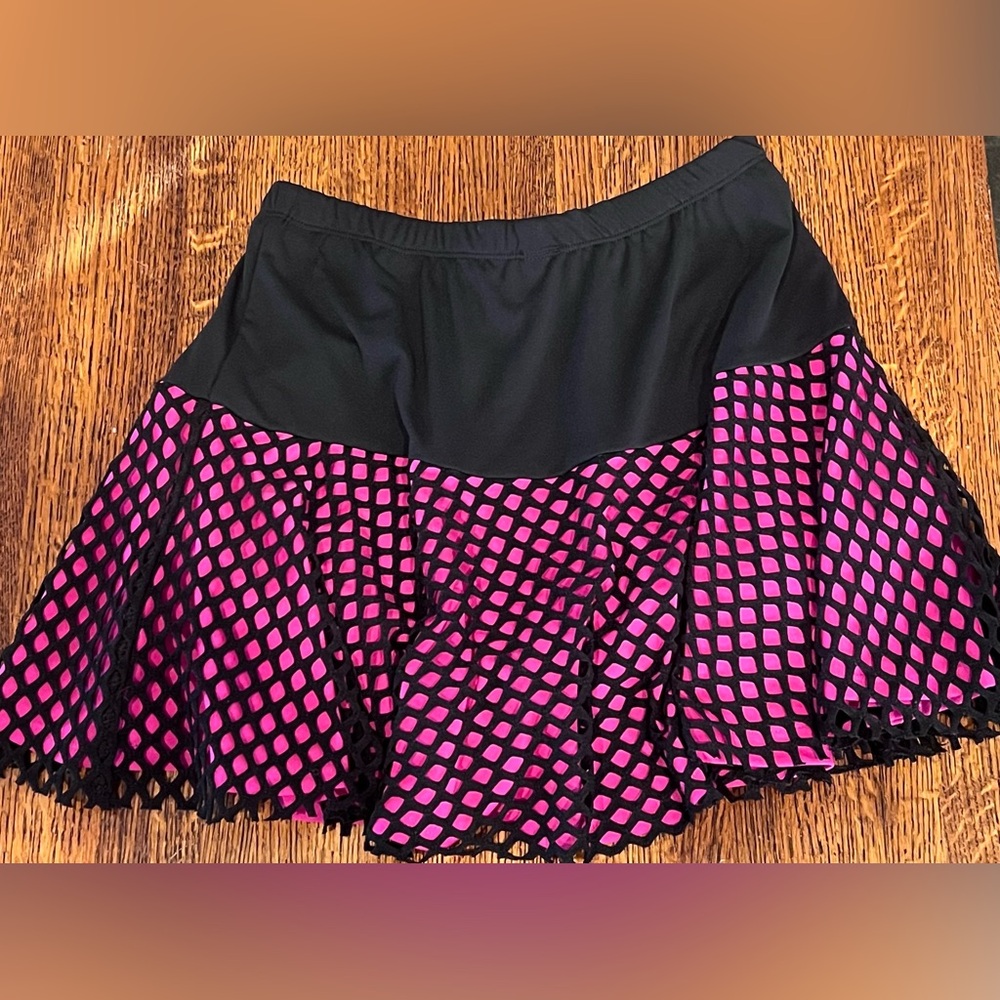 Festa Sports Flounce Skort - Pink under Black Diamond Mesh Women’s SZ S 2-4